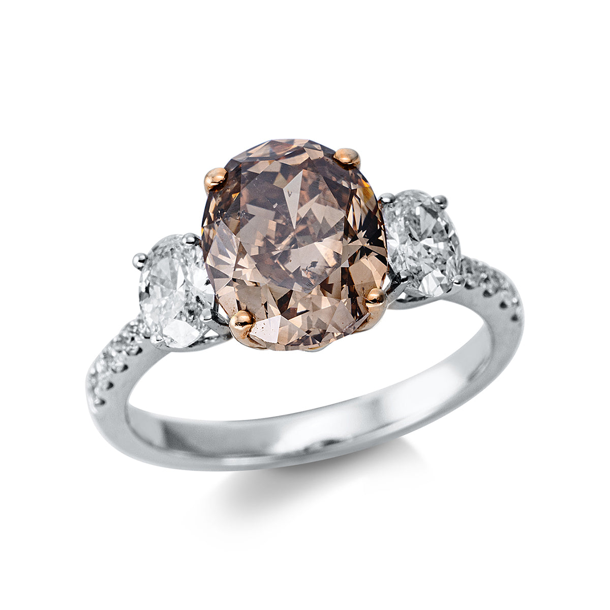diamond full cut fancy colored diamond ring in whitegold / rosegold