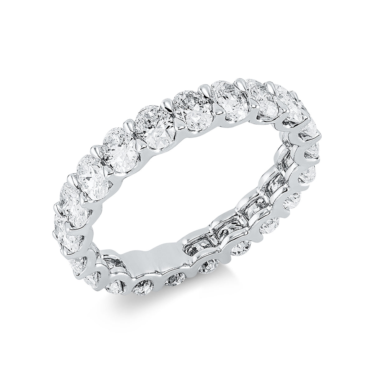 oval exclusive ring in white gold