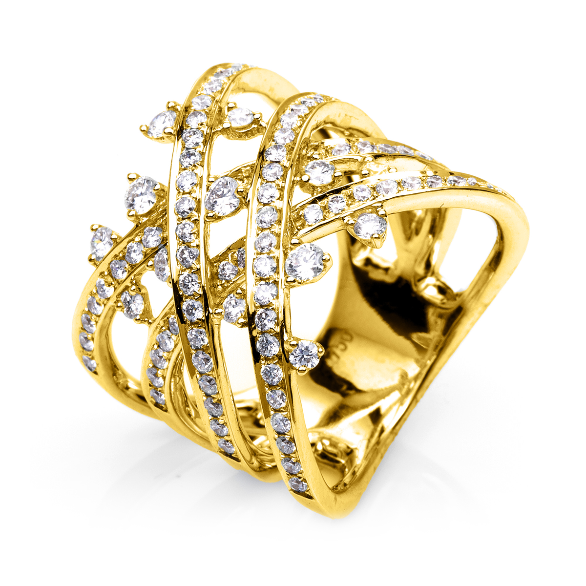 diamond full cut exclusive ring in yellow gold