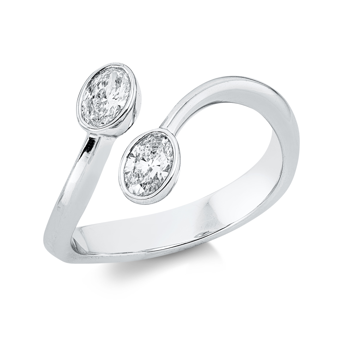 oval modern woman ring in white gold
