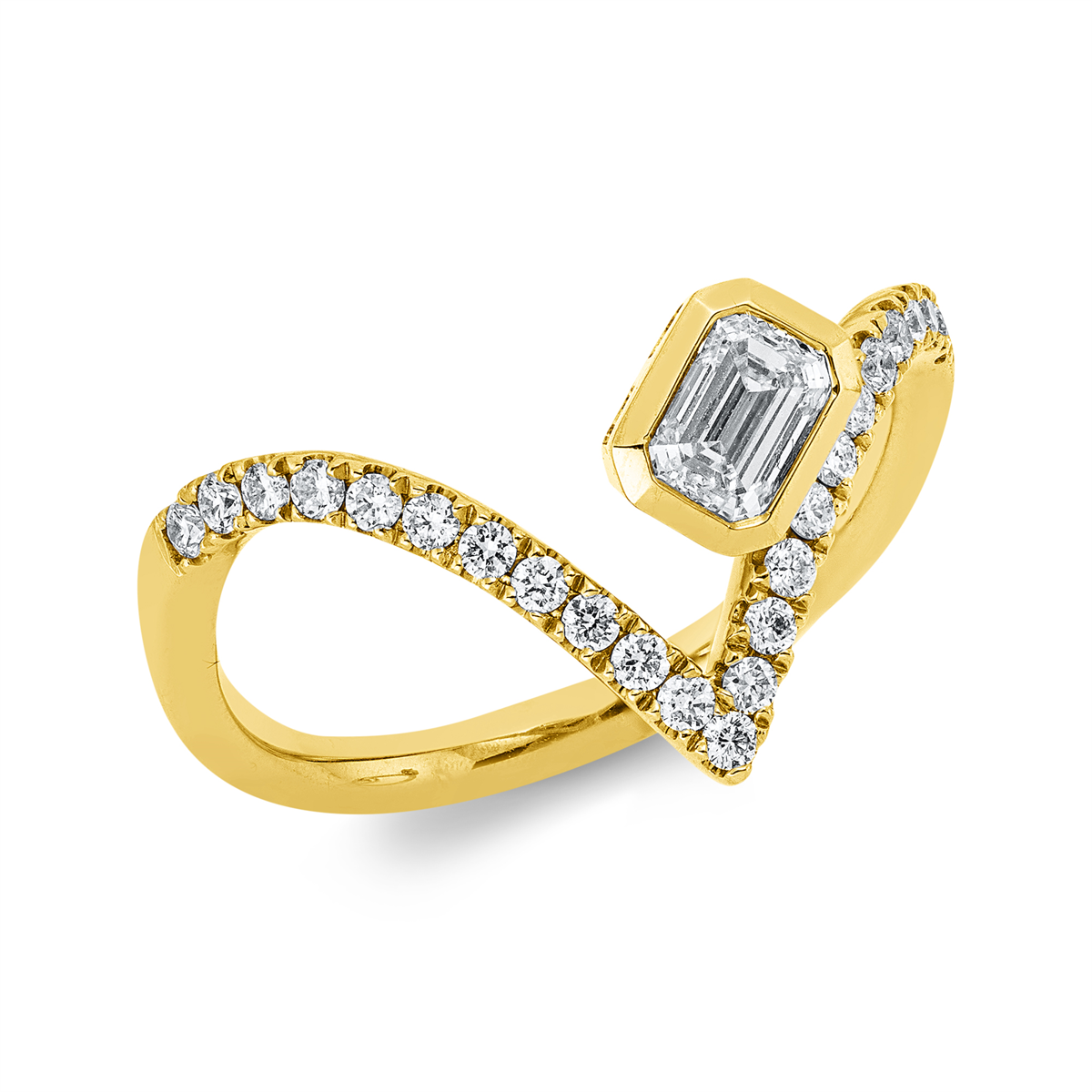 diamond full cut solitaire with accent stones ring in yellow gold
