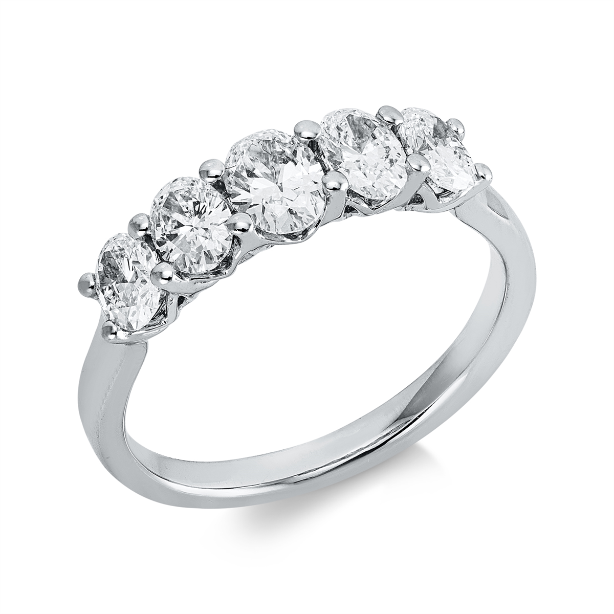 oval exclusive ring in white gold