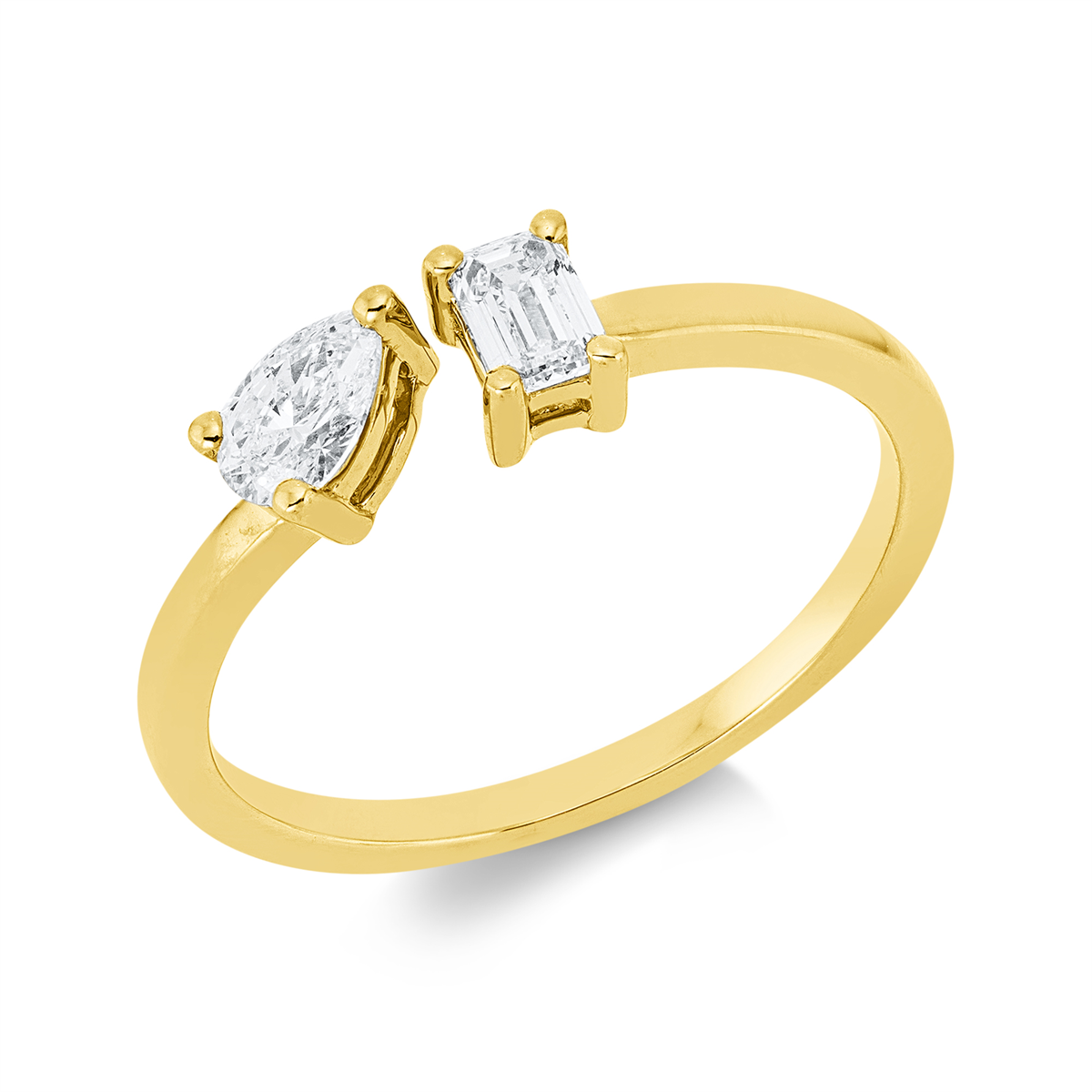 pear shape baguette ring in yellow gold
