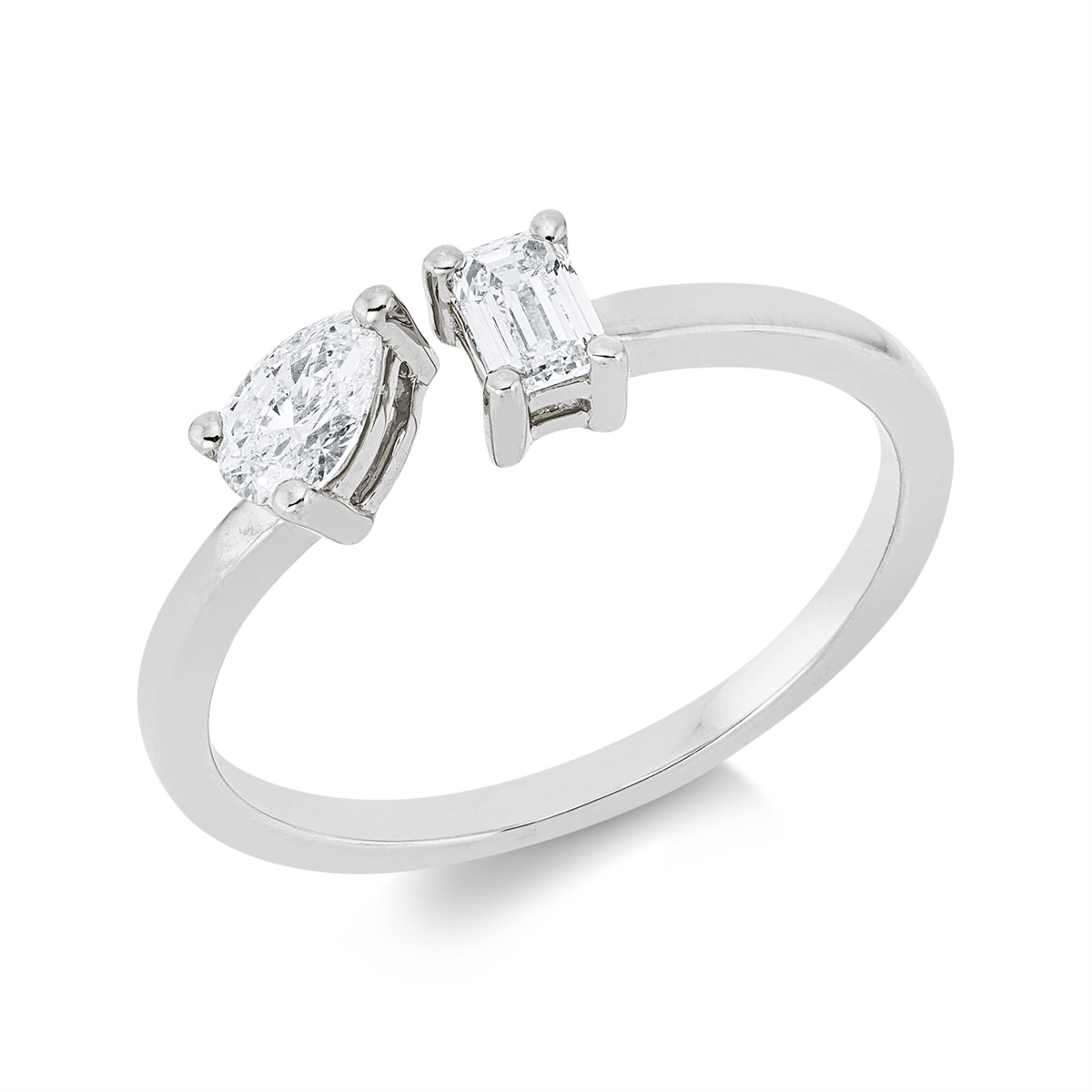 pear shape baguette ring in white gold