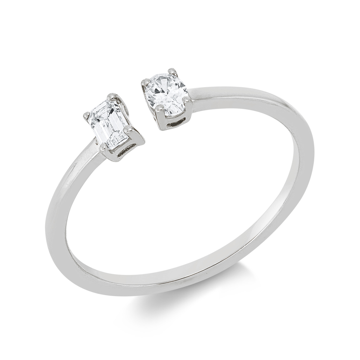 emerald cut modern woman ring in white gold