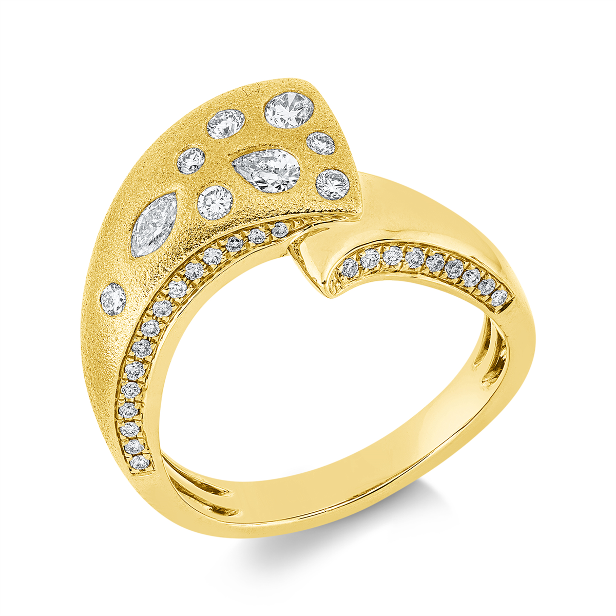 diamond full cut modern woman ring in yellow gold