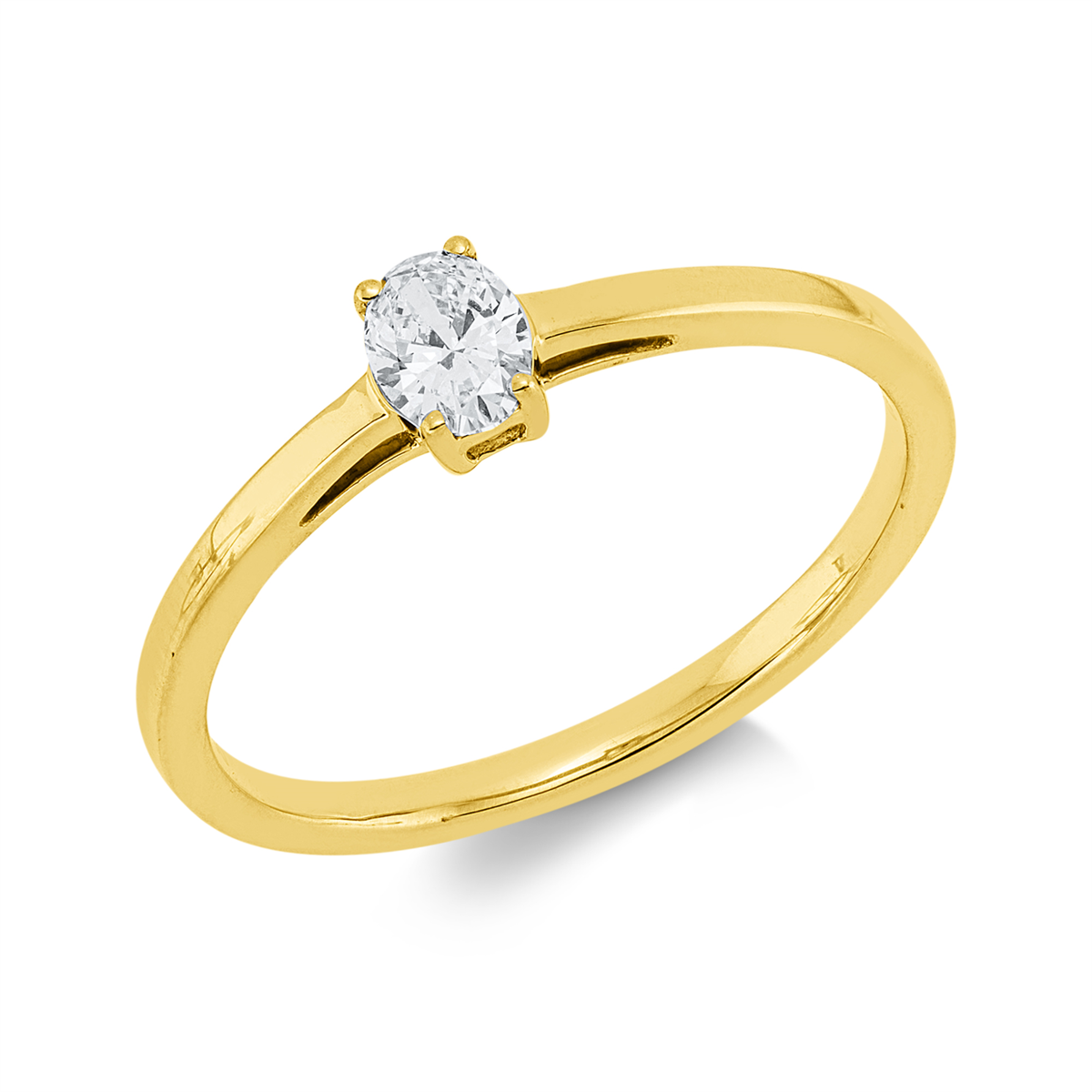 oval modern woman ring in yellow gold