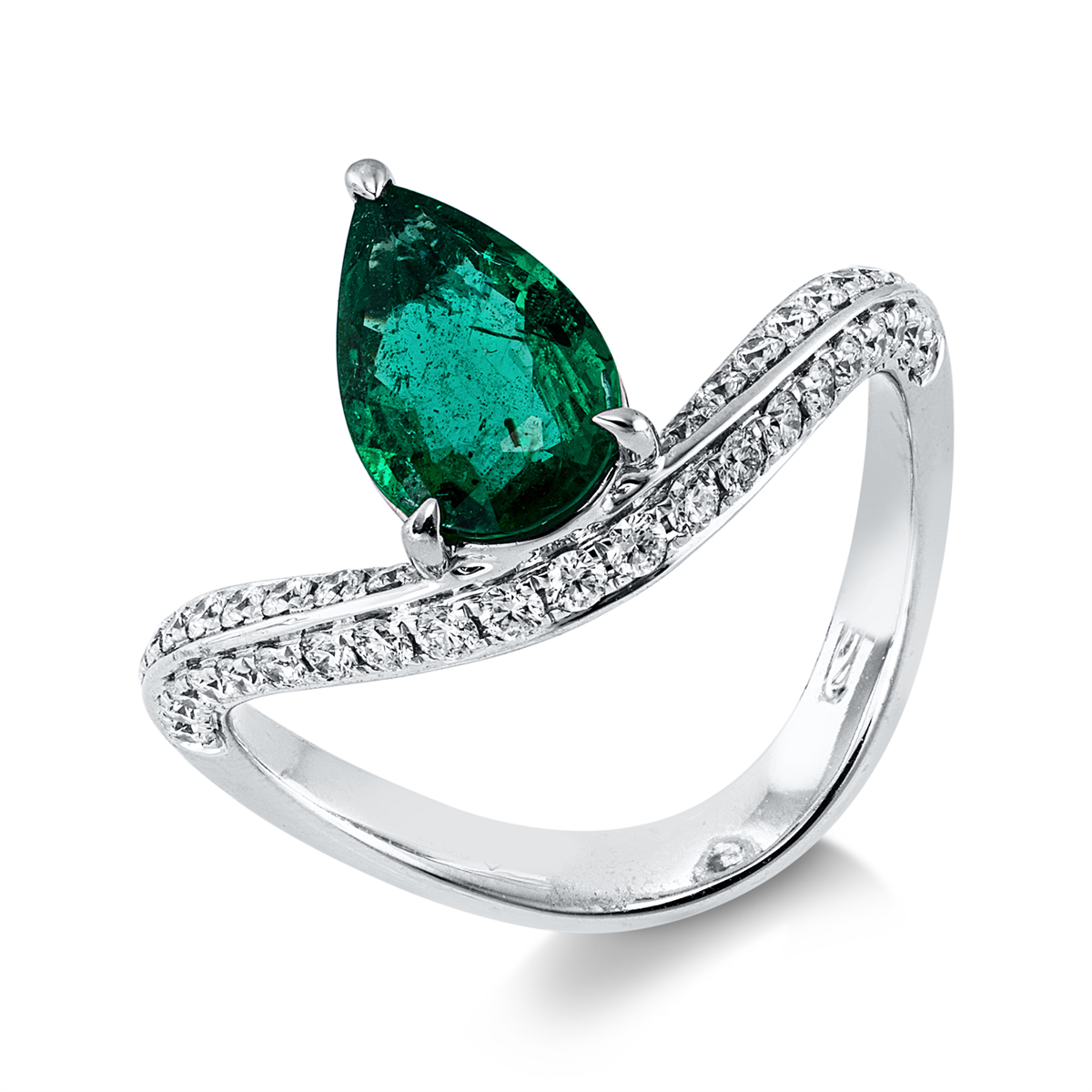 diamond full cut emerald colored stone classic ring in white gold