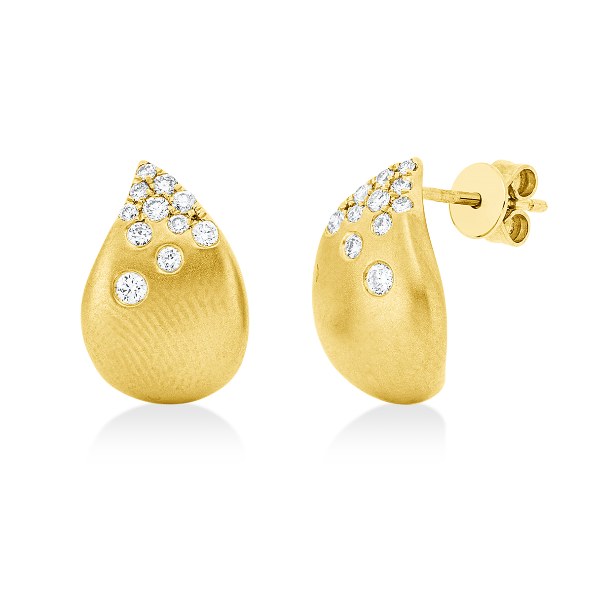 diamond full cut modern woman studs in yellow gold