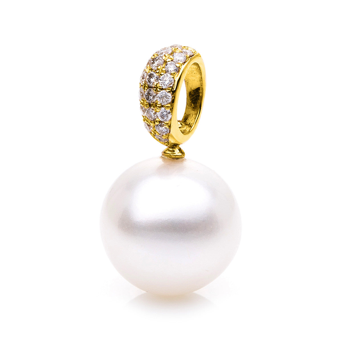 diamond full cut pearl pendant in yellow gold