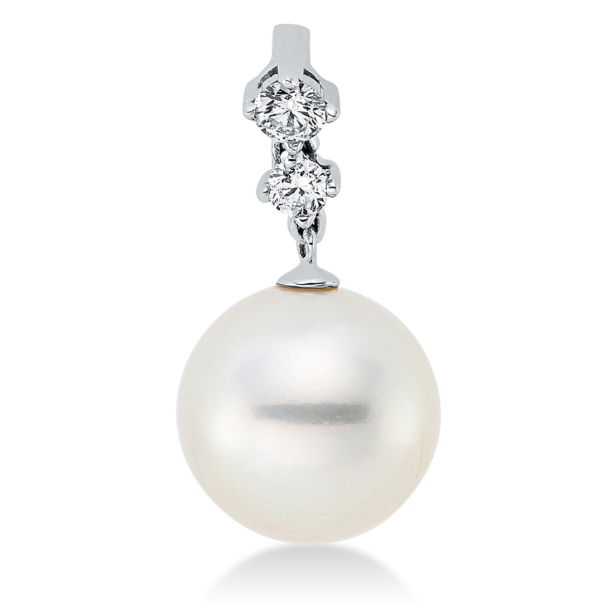diamond full cut pearl pendant in white gold