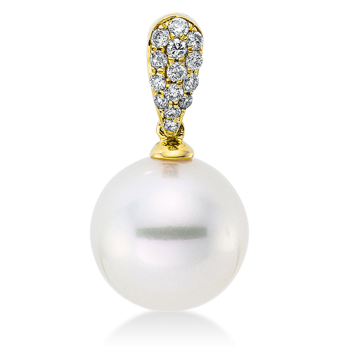 diamond full cut pearl pendant in yellow gold