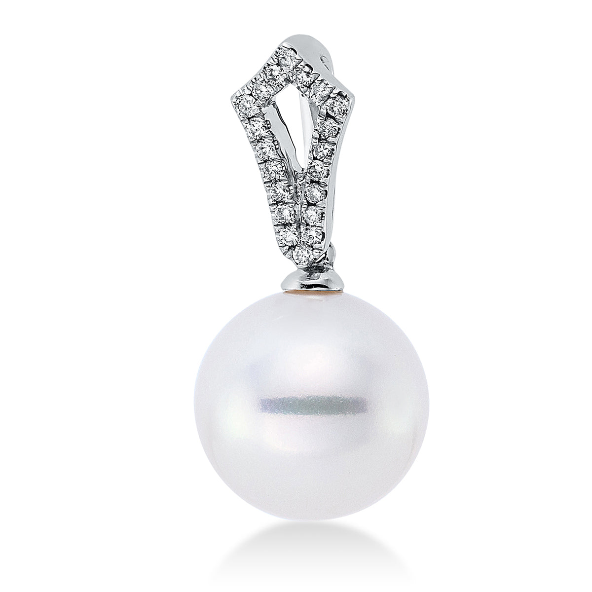 diamond full cut pearl pendant in white gold