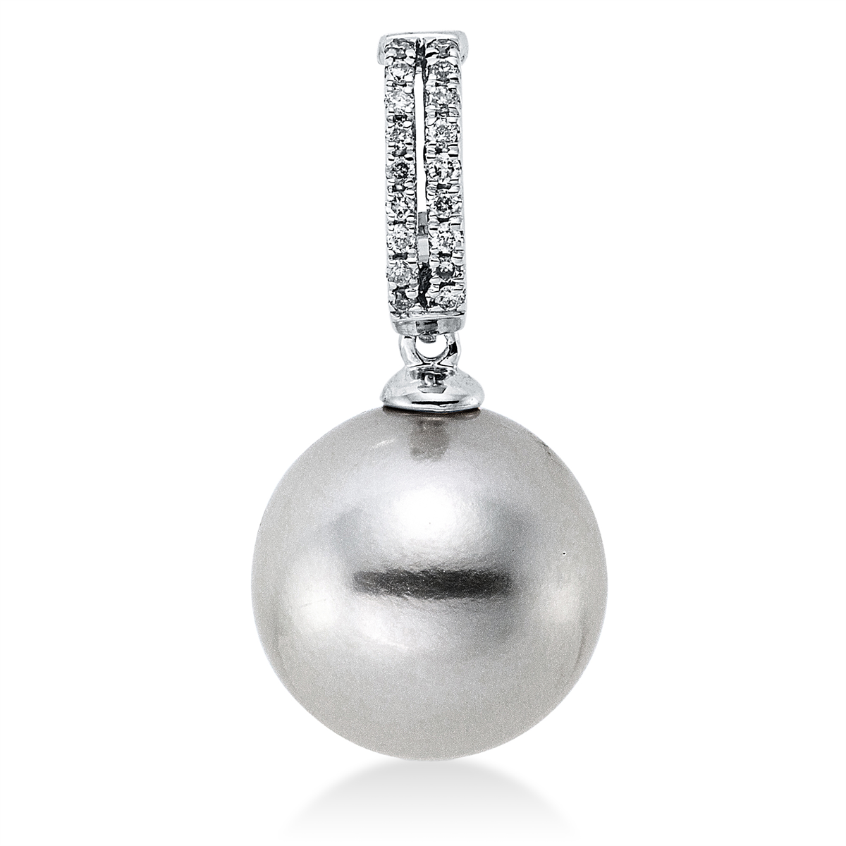 diamond full cut pearl pendant in white gold