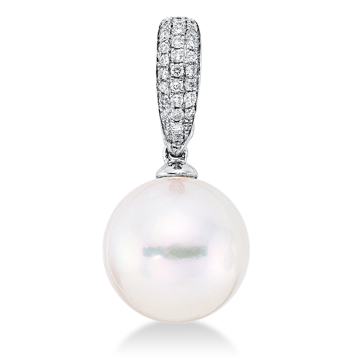 diamond full cut pearl pendant in white gold