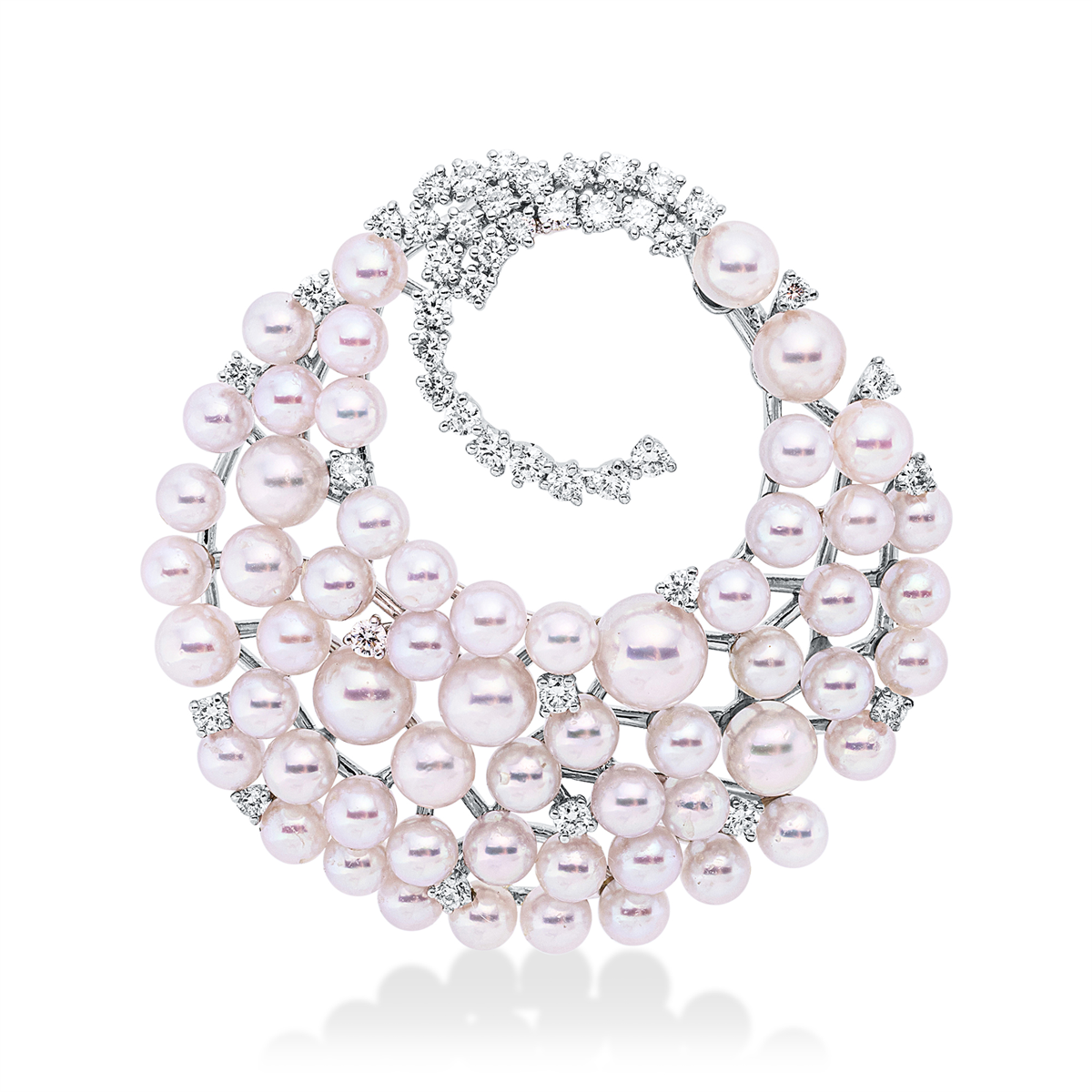 diamond full cut pearl pendant in white gold