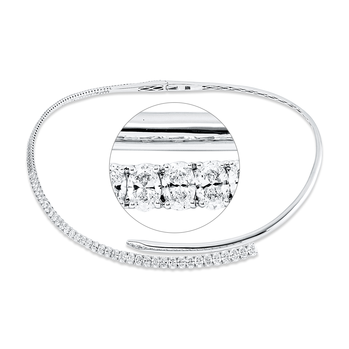 oval exclusive necklace in white gold
