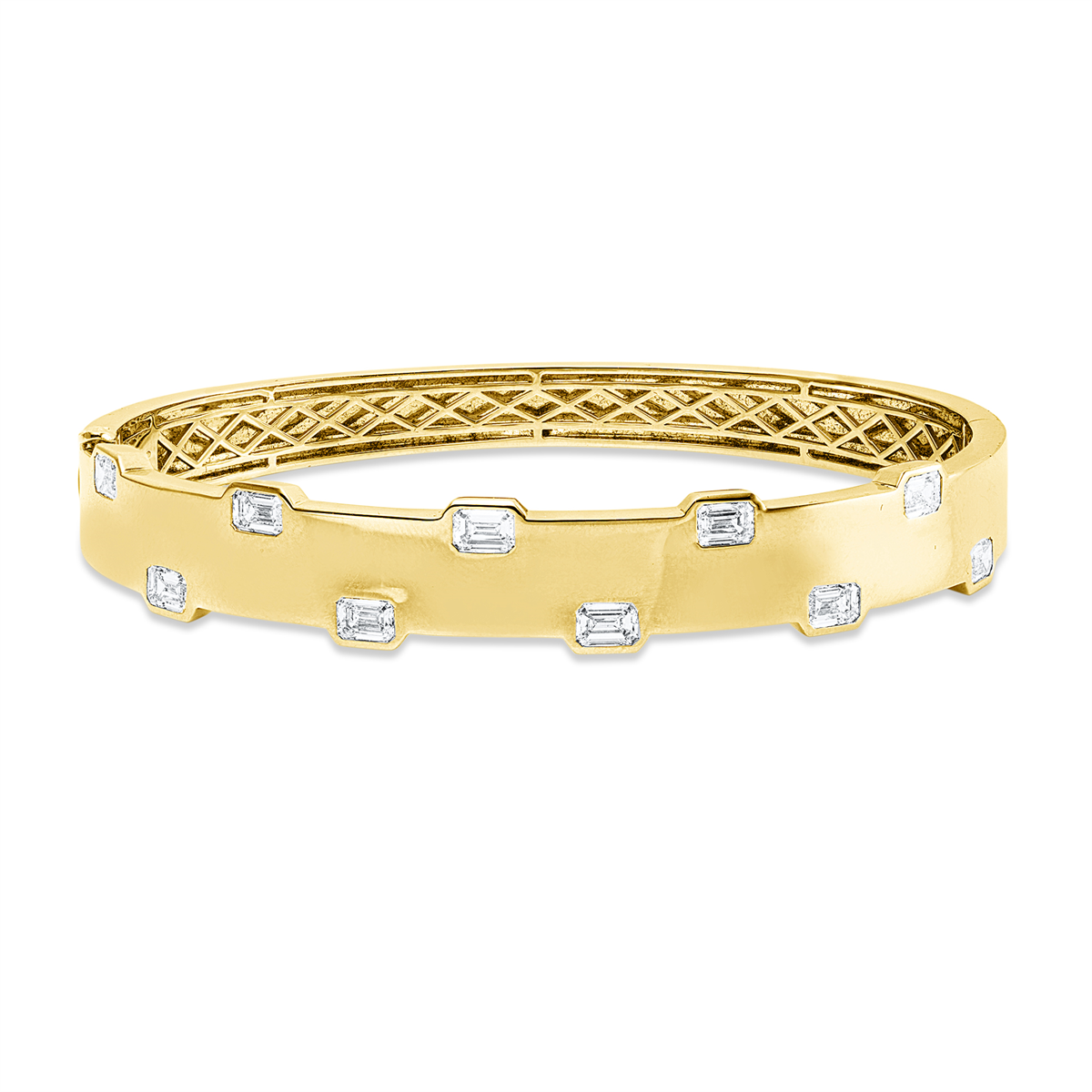 emerald cut exclusive bangle in yellow gold