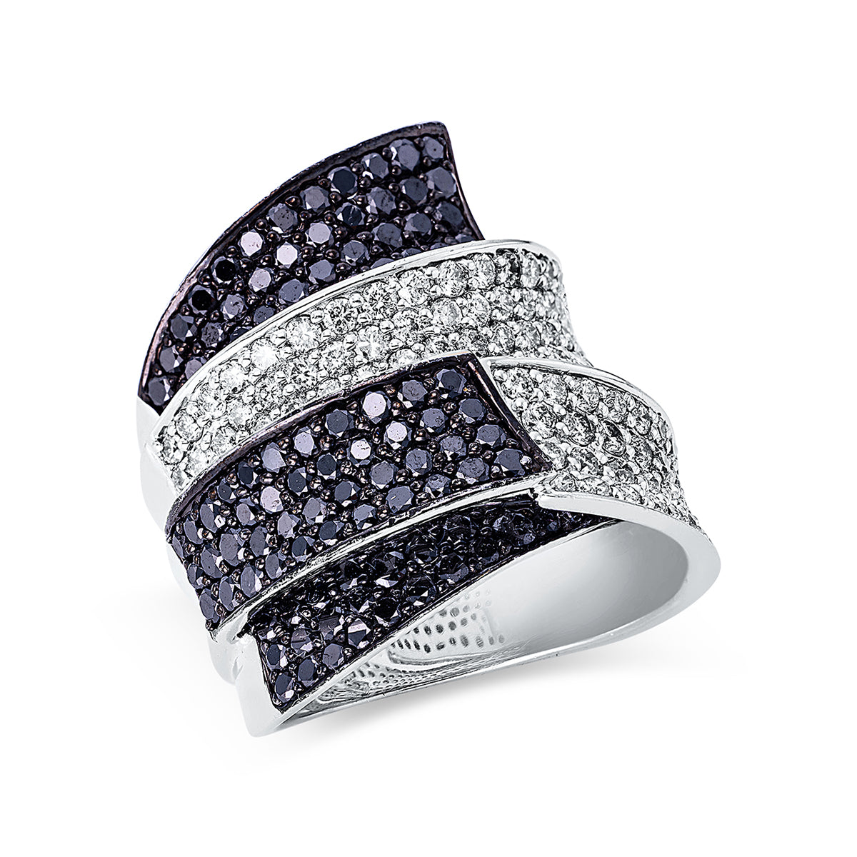 diamond full cut  pavé ring in white gold