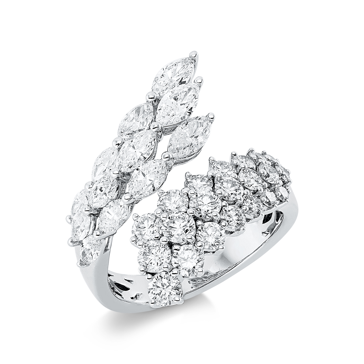diamond full cut  exclusive ring in white gold