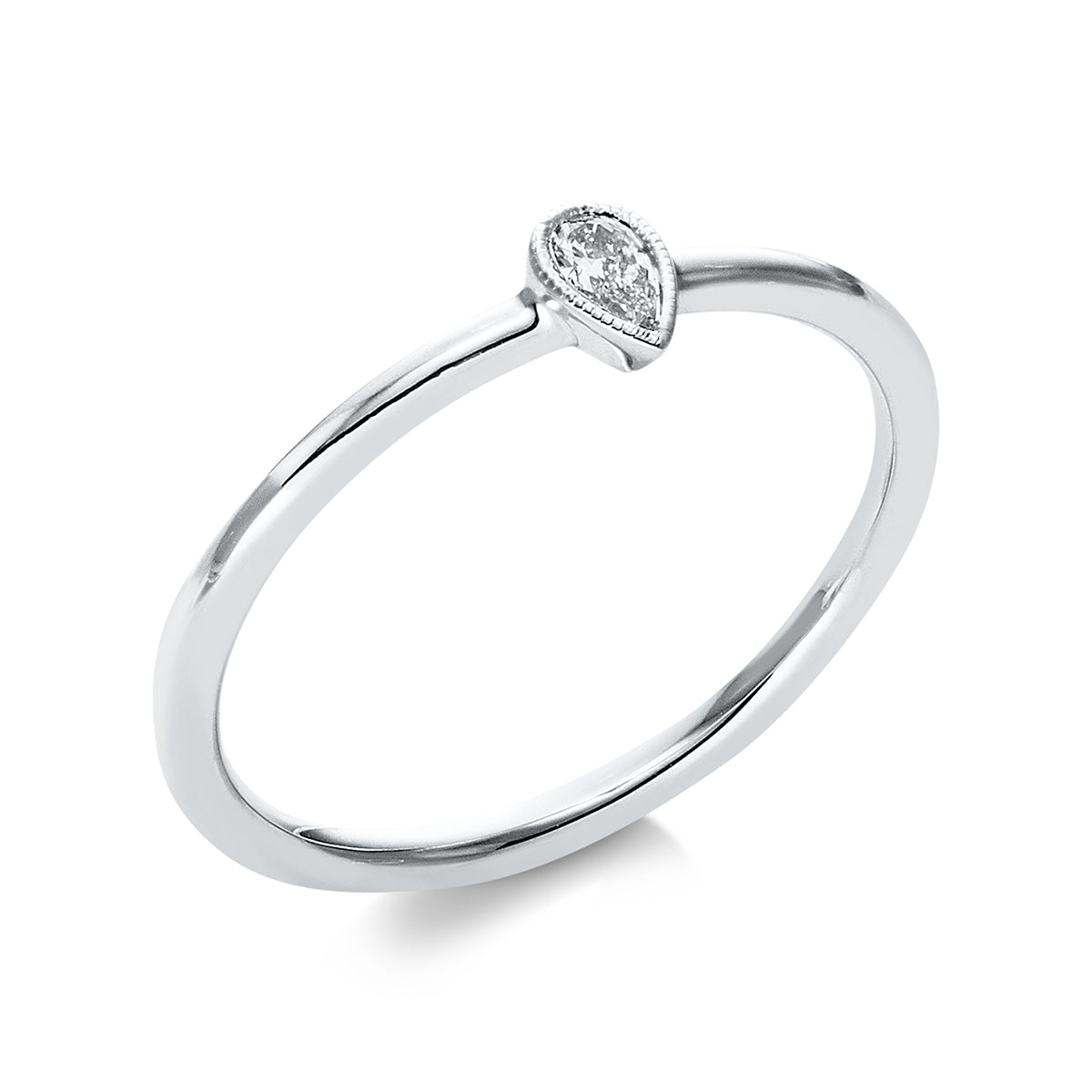 pear shape  solitaire ring in white gold