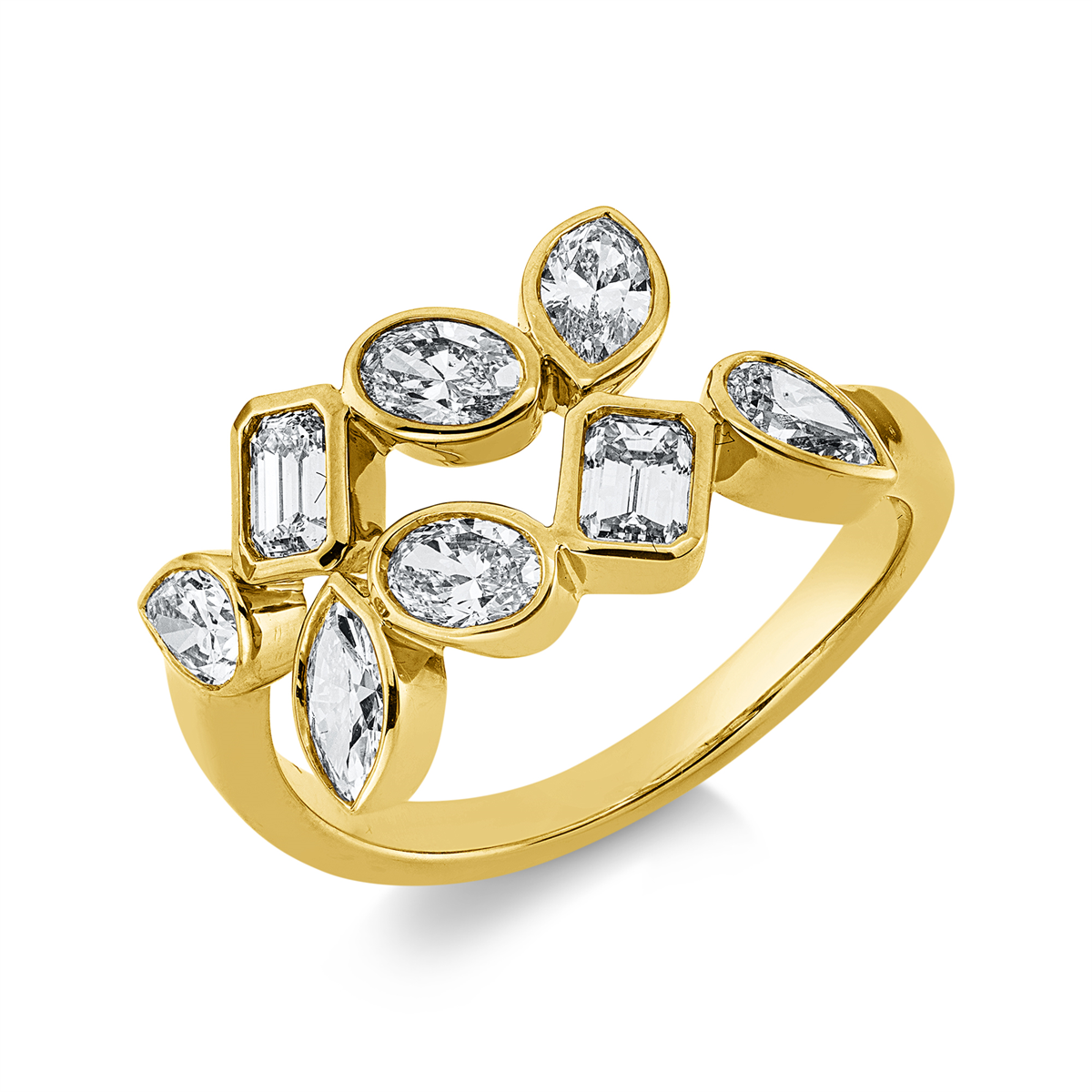 pear shape  exclusive ring in yellow gold