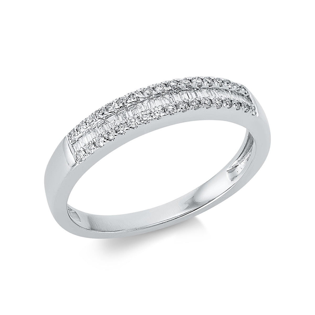diamond full cut  baguette ring in white gold