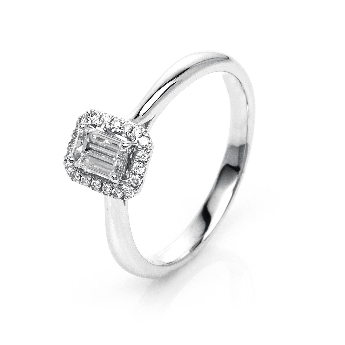 diamond full cut  baguette illusion ring in white gold