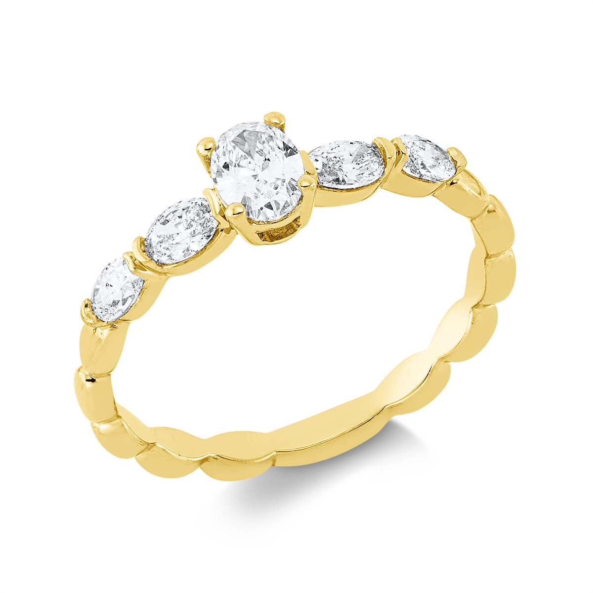 oval  solitaire ring in yellow gold