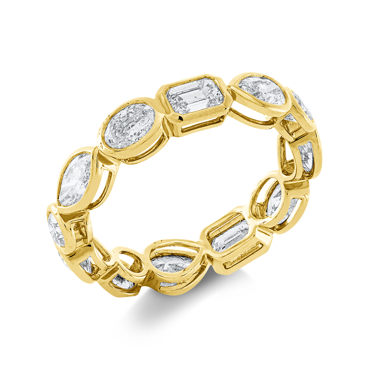 diamond full cut  exclusive ring in yellow gold