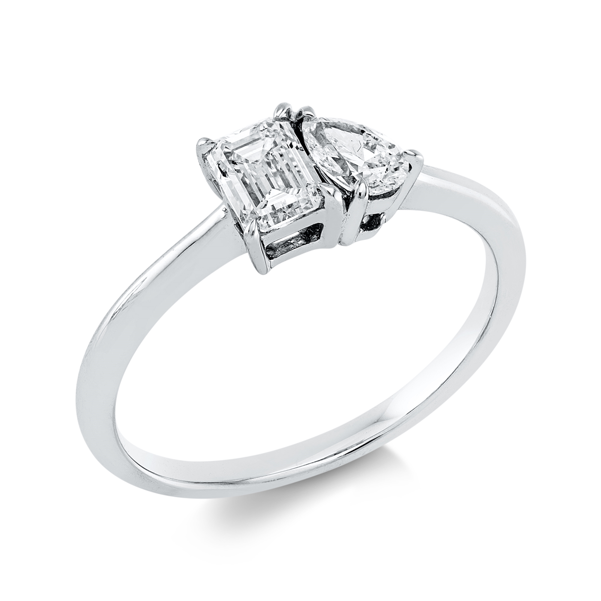 pear shape  modern woman ring in white gold