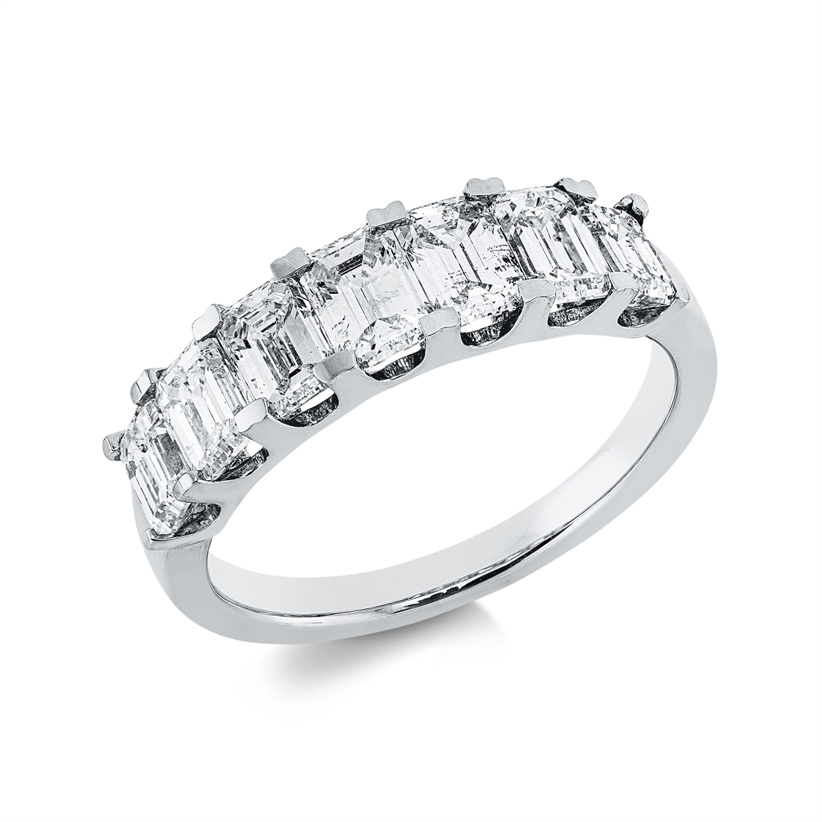 emerald cut  baguette ring in white gold
