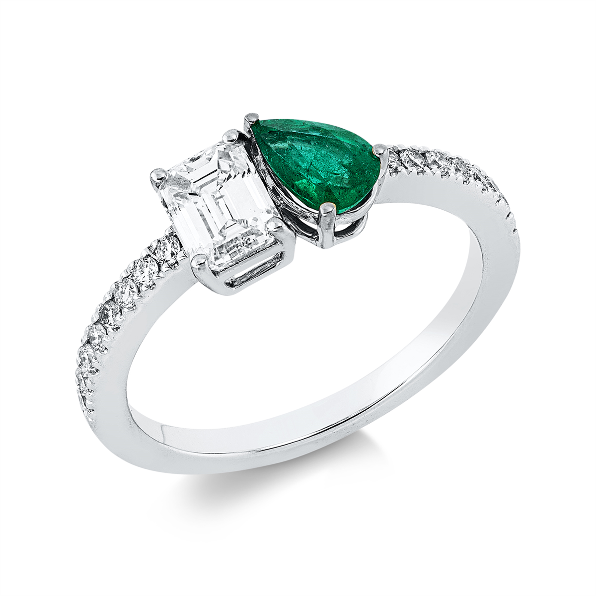 diamond full cut emerald colored stone classic ring in white gold