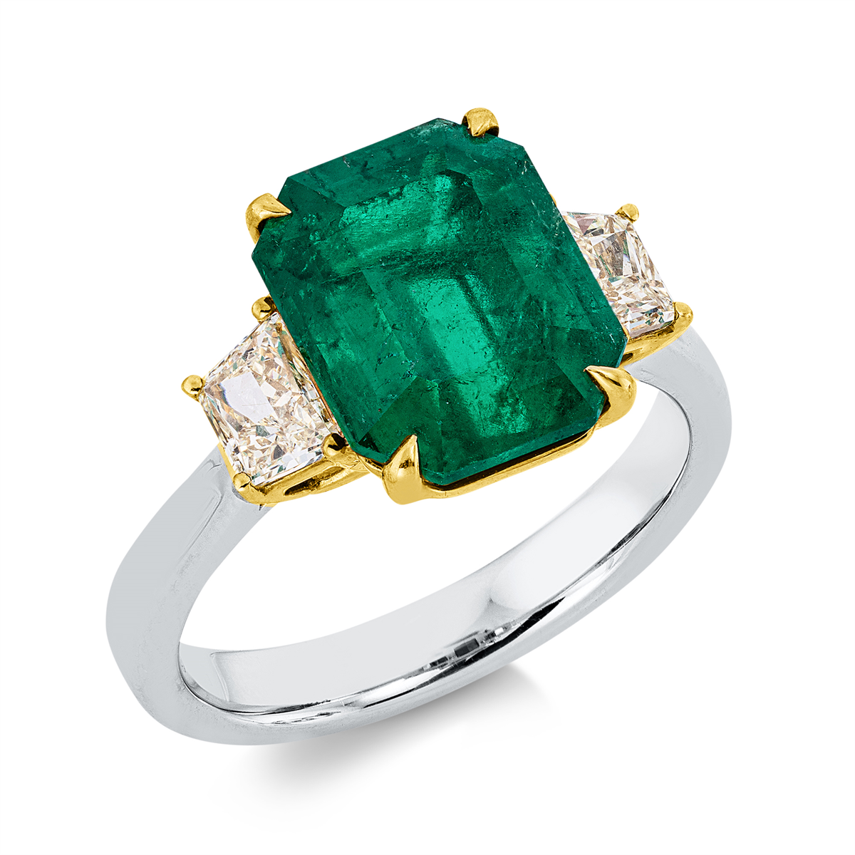 fantasy-cut emerald colored stone classic ring in white gold / yellow gold