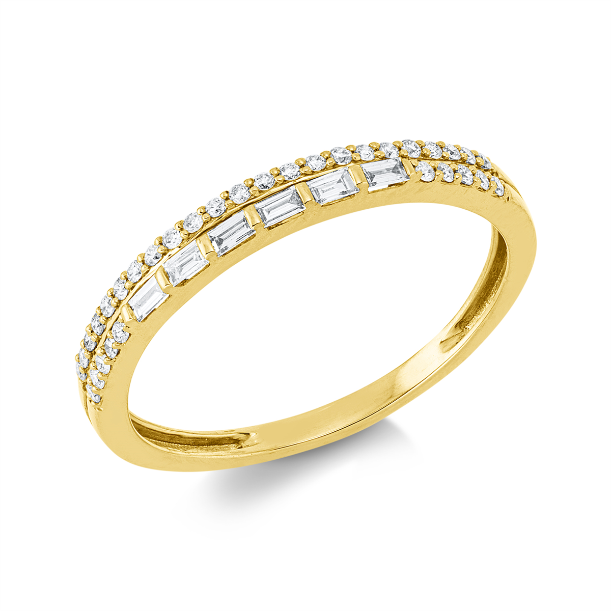 diamond full cut  baguette ring in yellow gold