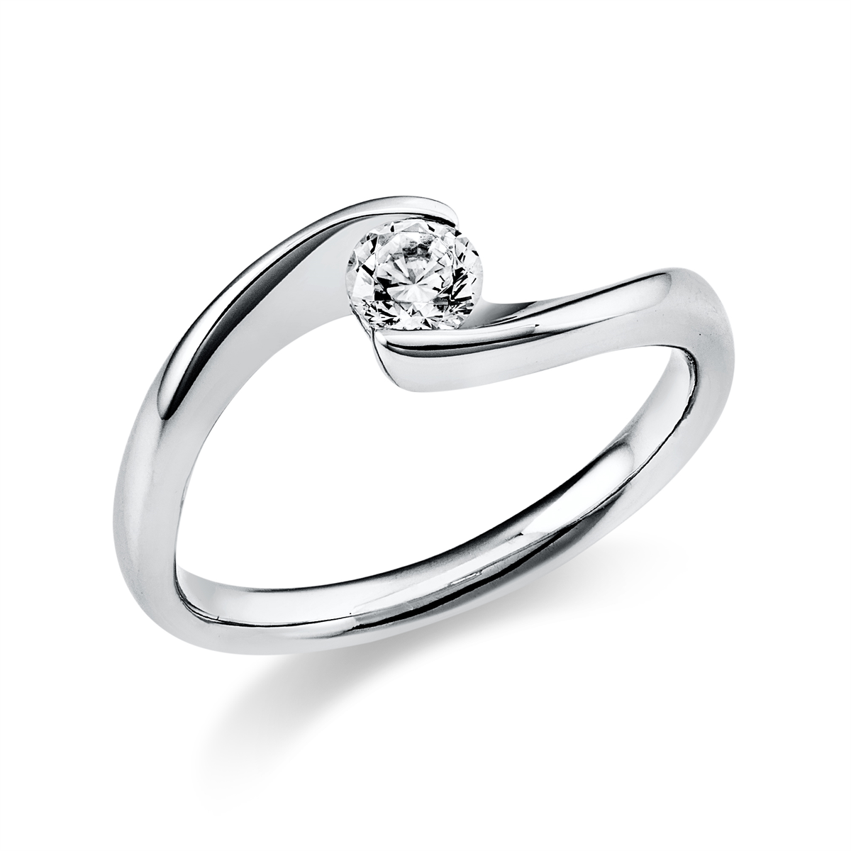 diamond full cut  solitaire ring in white gold