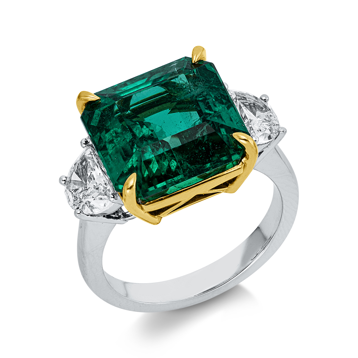 half-moon cut emerald colored stone classic ring in white gold / yellow gold