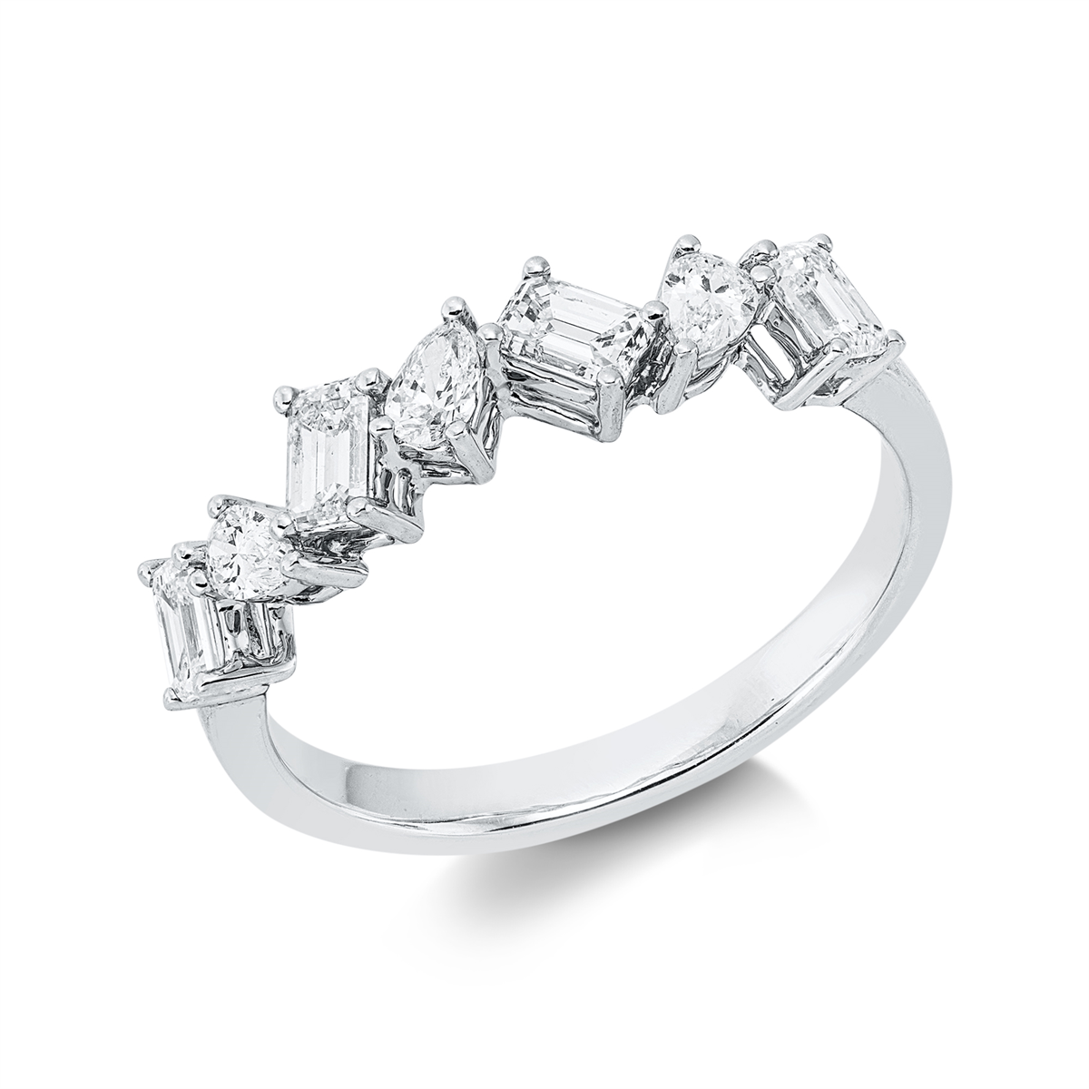 emerald cut  baguette ring in white gold
