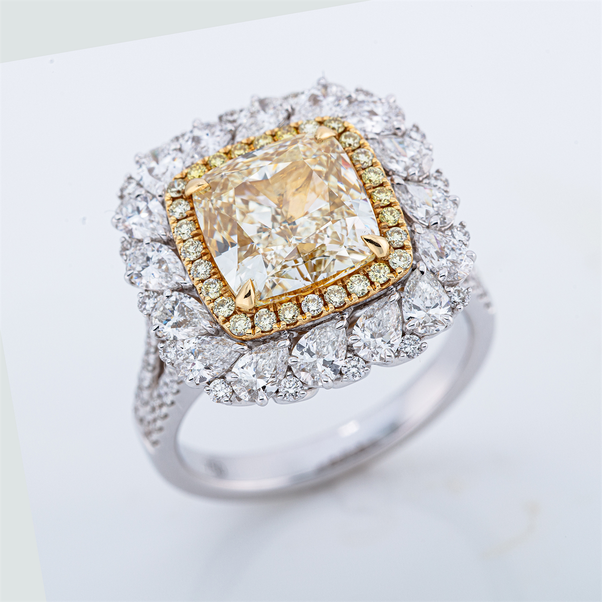 fancy colored diamond ring - 1JK04