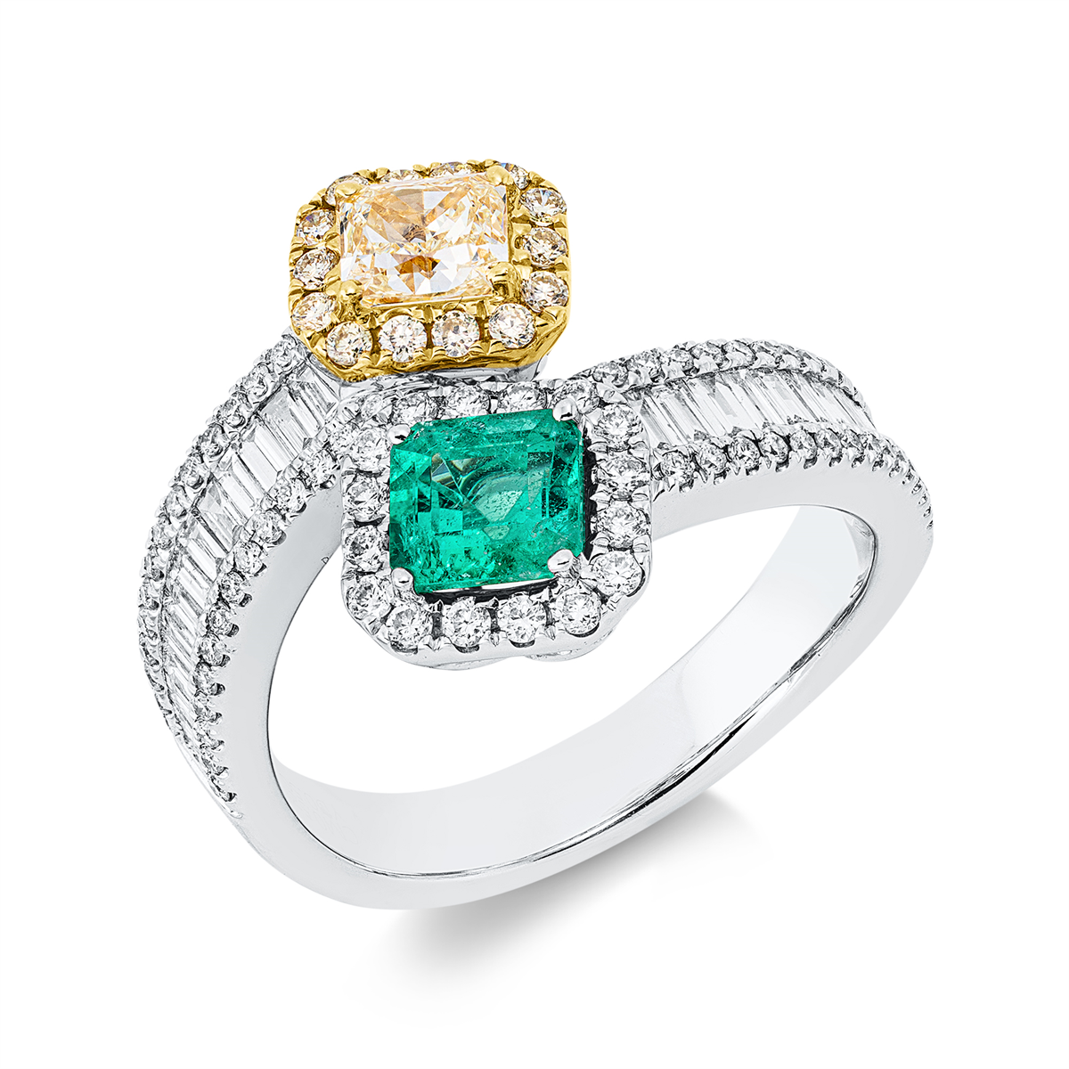 diamond full cut emerald colored stone classic ring in white gold / yellow gold