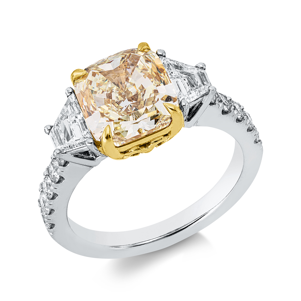 diamond full cut  fancy colored diamond ring in white gold / yellow gold