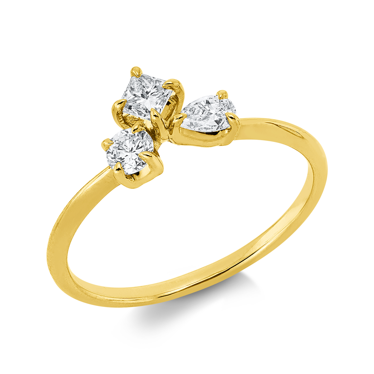 princess  modern woman ring in yellow gold