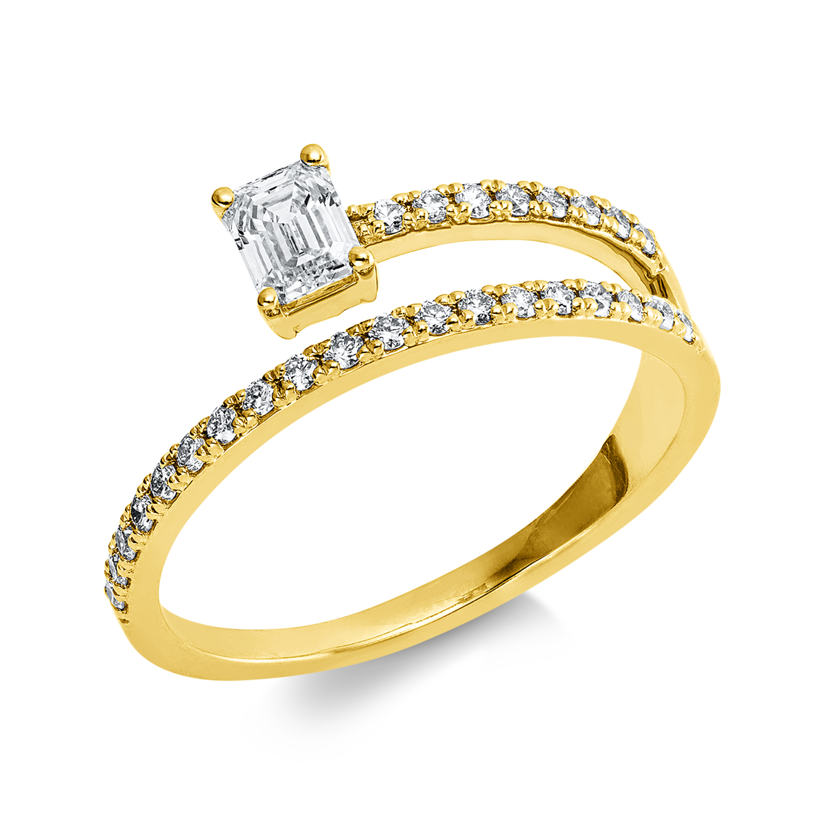 diamond full cut  solitaire with accent stones ring in yellow gold