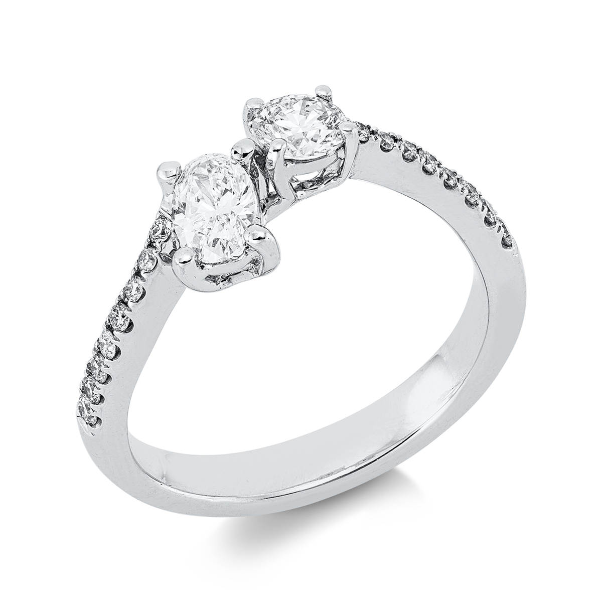 oval  modern woman ring in white gold