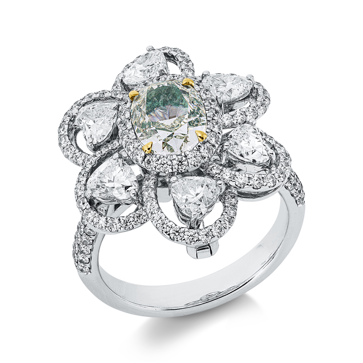 diamond full cut  fancy colored diamond ring in white gold / yellow gold