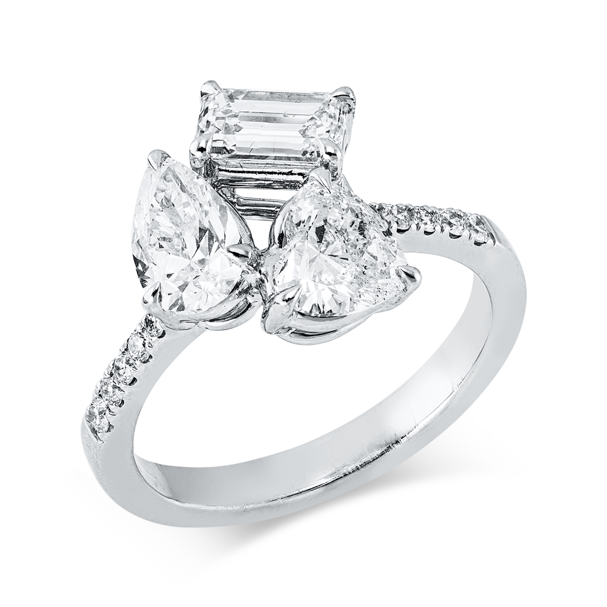 emerald cut  exclusive ring in white gold