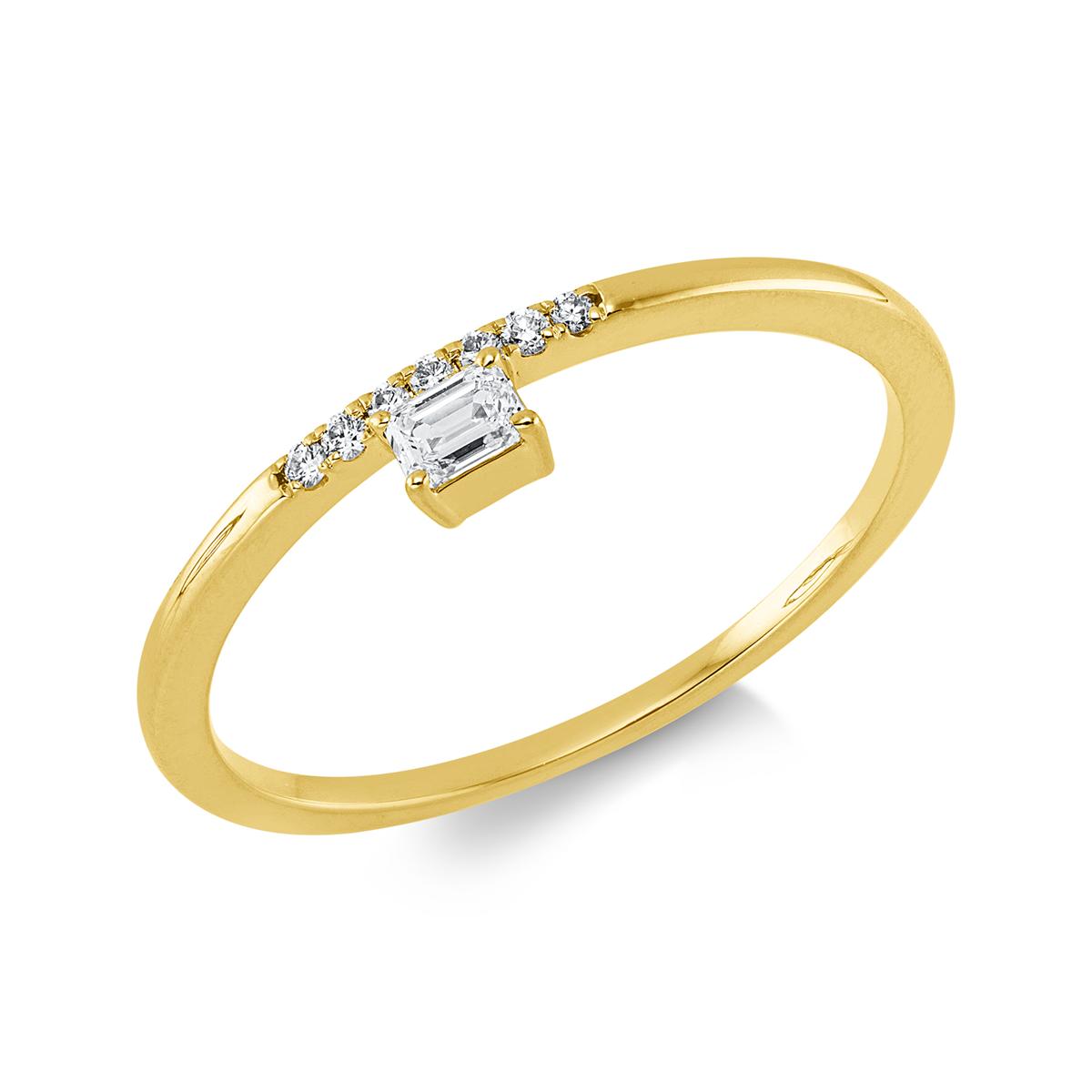 diamond full cut  solitaire with accent stones ring in yellow gold