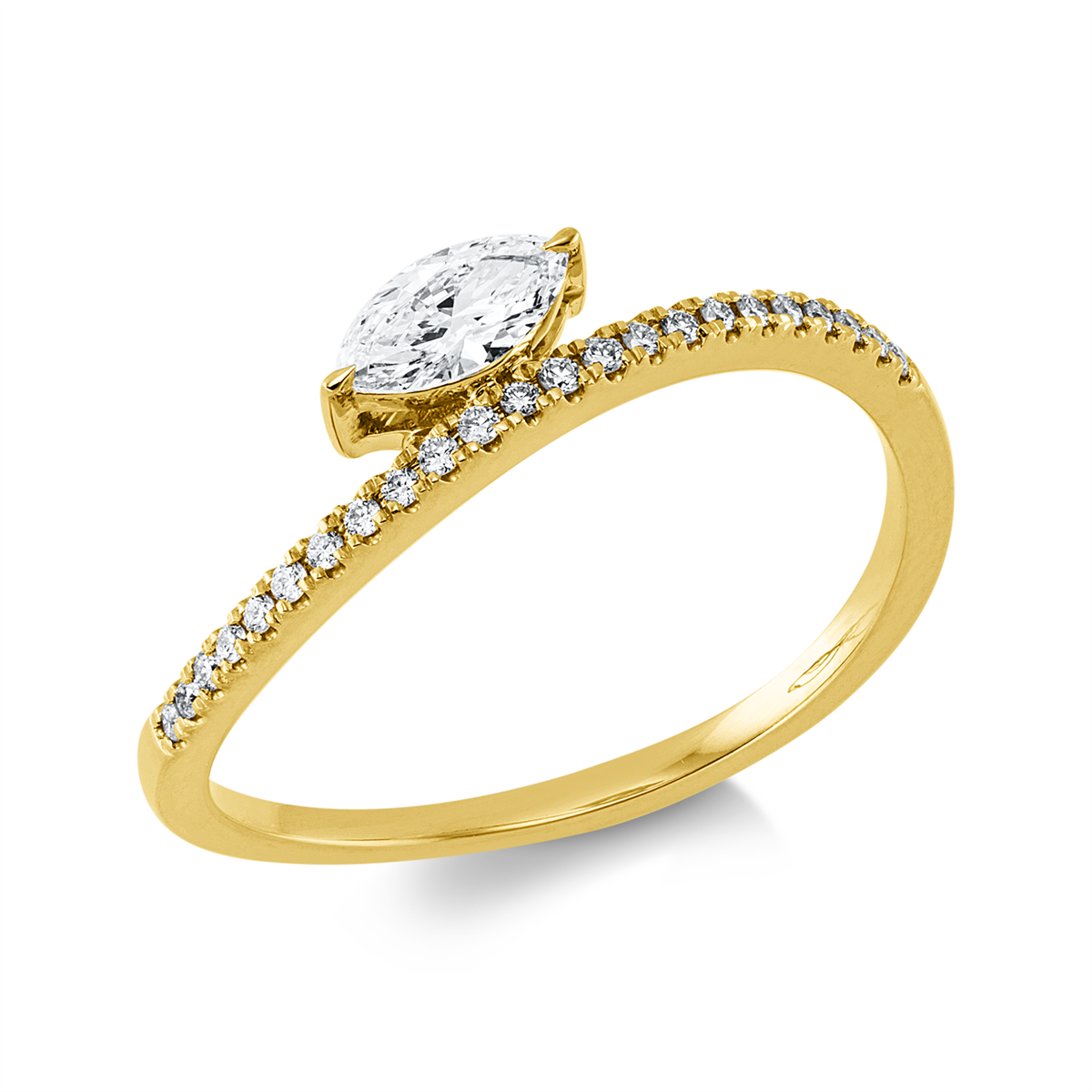 diamond full cut  solitaire with accent stones ring in yellow gold