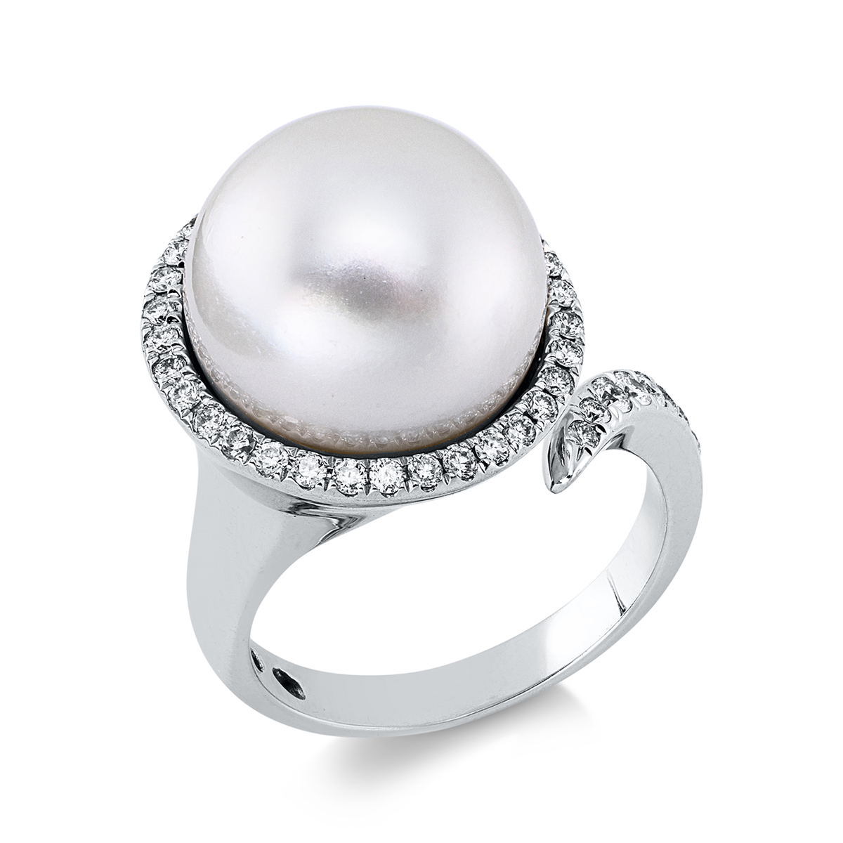 diamond full cut  pearl ring in white gold