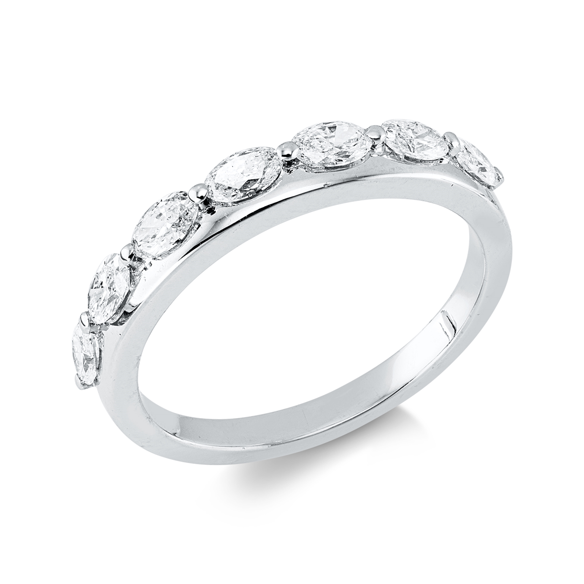 oval  modern woman ring in white gold